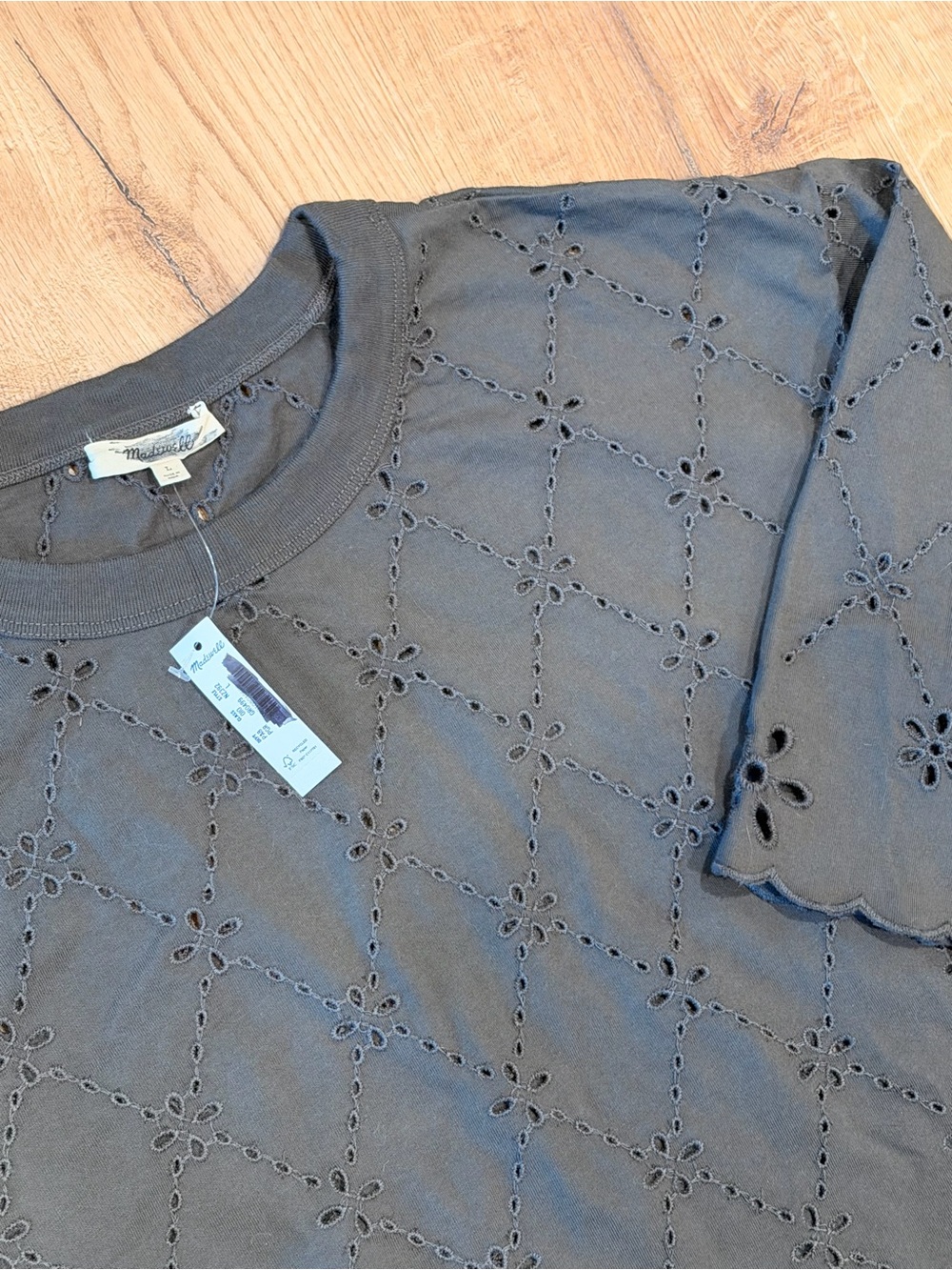 Madewell The Embroidered Boxy Crop Tee in Allday Jersey - Picture 8 of 8